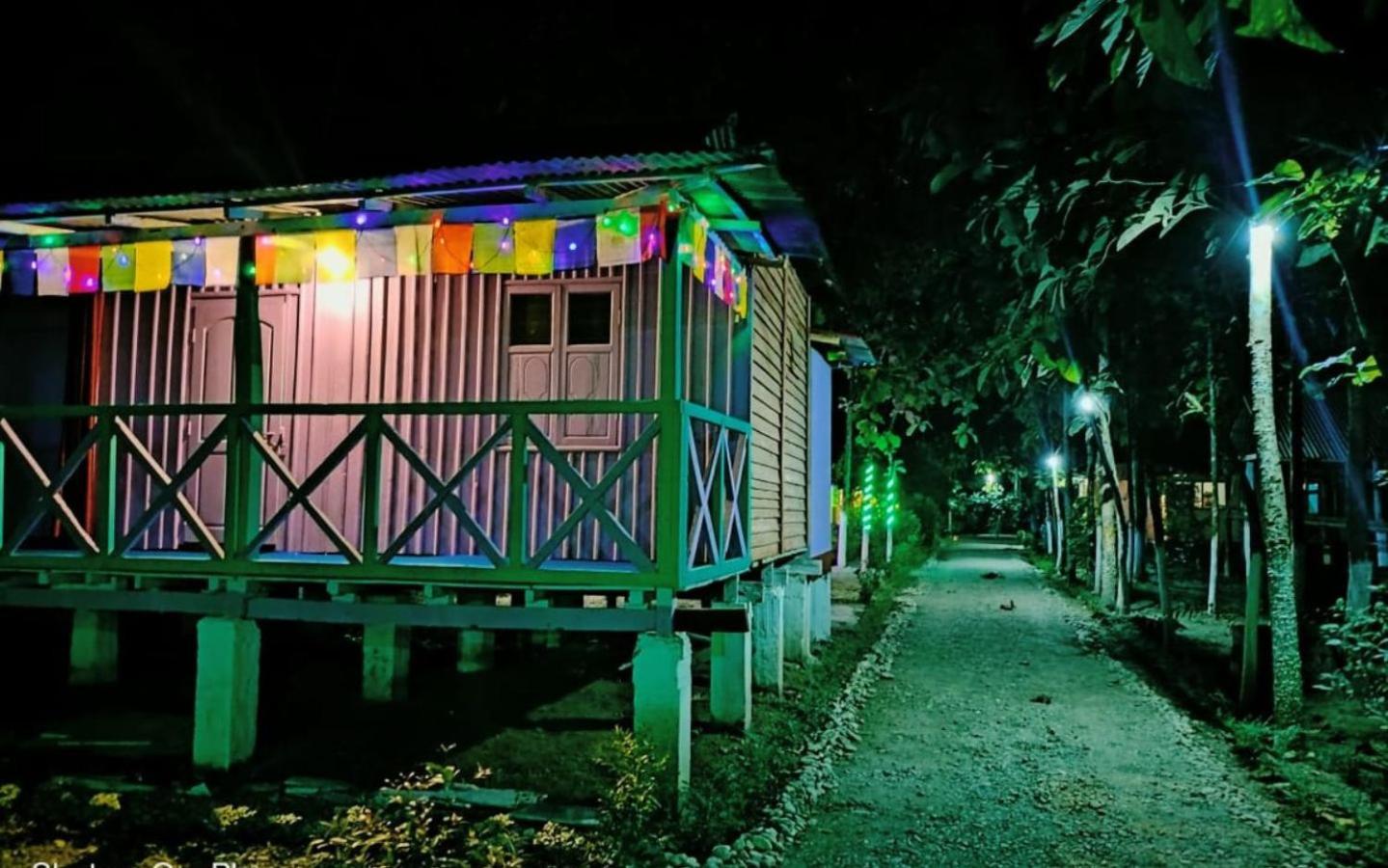 Leo Jungle Retreat By Stayapart , Jaldapara Madari Hat Экстерьер фото
