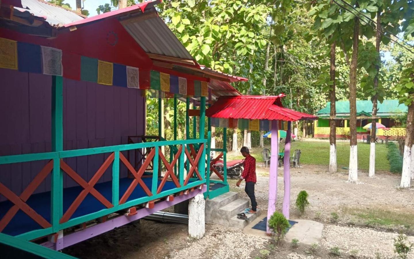 Leo Jungle Retreat By Stayapart , Jaldapara Madari Hat Экстерьер фото